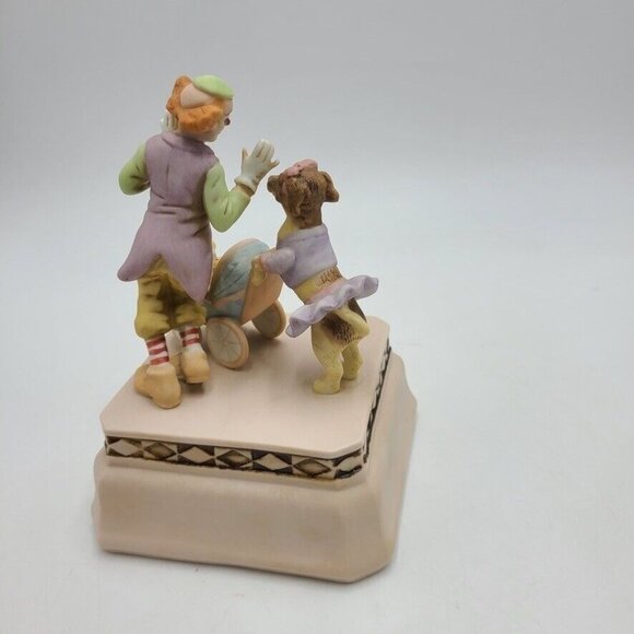 Vintage Willits Mary Kern Clown Music Box Dog Baby Carriage 3881 Statue - Picture 5 of 7